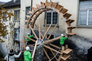 4 Mühlrad am Rheinfall erneuert - HÜBSCHER HOLZBAU AG